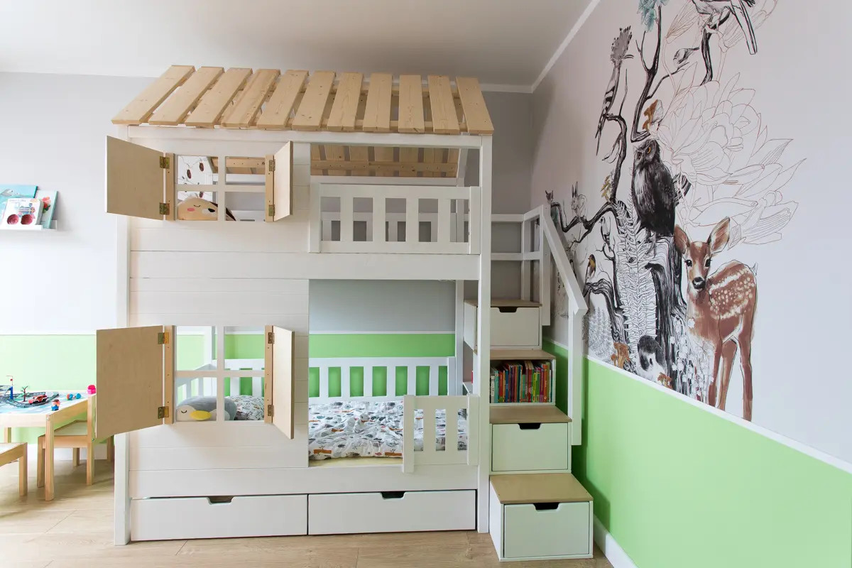 Hausbett, Spielbett KJARA mit vollem Dach und Rutsche - Kubuk Moebel