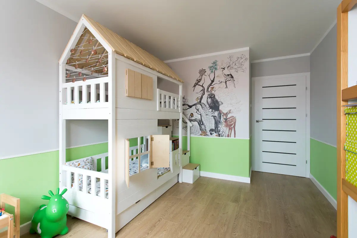 Hausbett, Spielbett KJARA mit vollem Dach und Rutsche - Kubuk Moebel