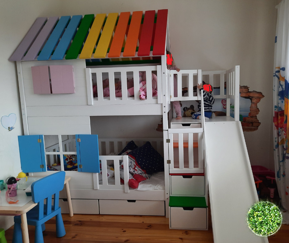 Hausbett, Spielbett KJARA mit vollem Dach und Rutsche - Kubuk Moebel