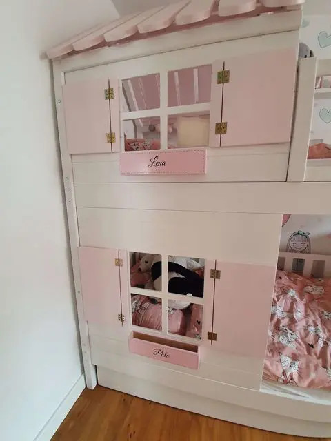 Hausbett, Spielbett KJARA mit vollem Dach und Rutsche - Kubuk Moebel